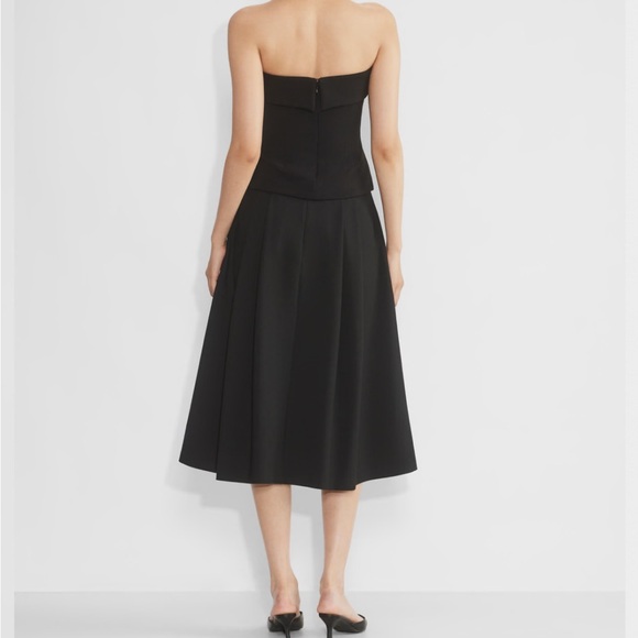 Aritzia Eyecatcher Tube Top - Picture 2 of 6